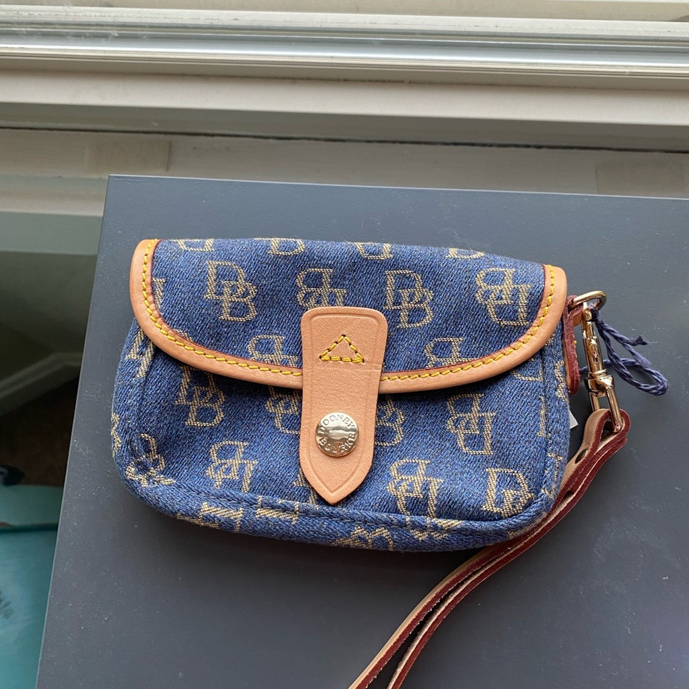 Dooney & Bourke Blue and Tan wristlet with Leather Trim